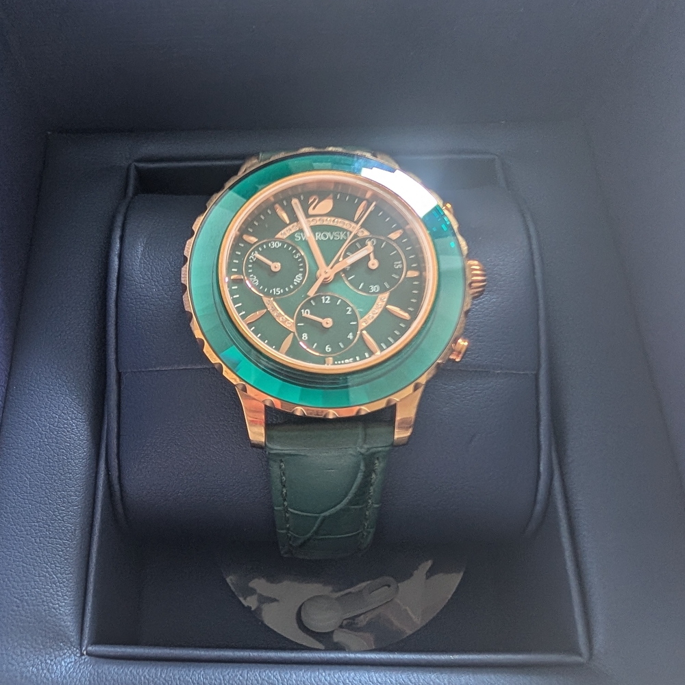 Swarovski Chrono Green Leather Women's Watch - Picture 8 of 12